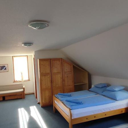 Adler Panzio Otel Budaörs Dış mekan fotoğraf