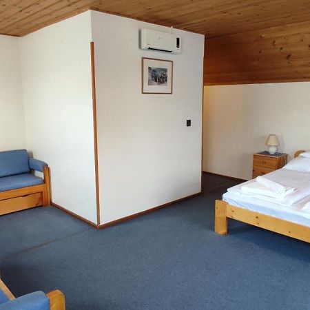 Adler Panzio Otel Budaörs Dış mekan fotoğraf
